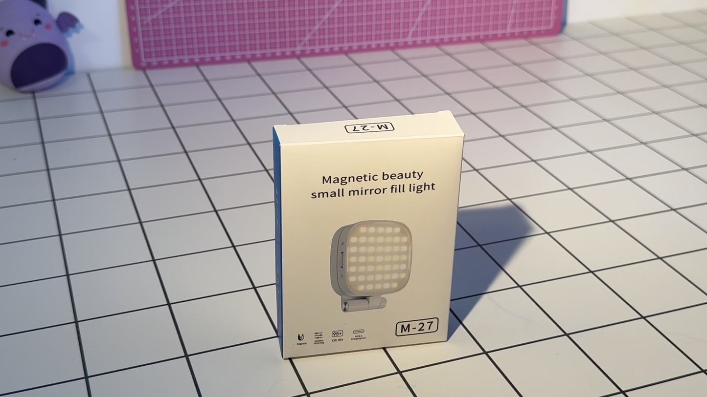 Minuvo LED Light
